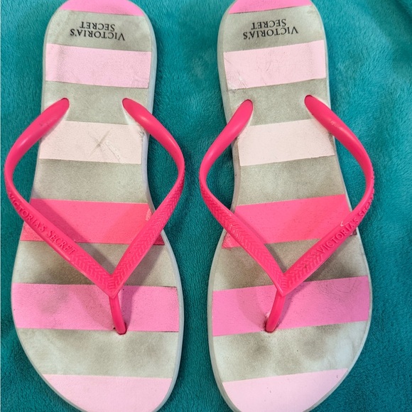 Victoria's Secret Pink Women's Flip Flops 7-7.5 - Picture 1 of 4